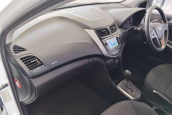 2015 Hyundai Accent Active RB3