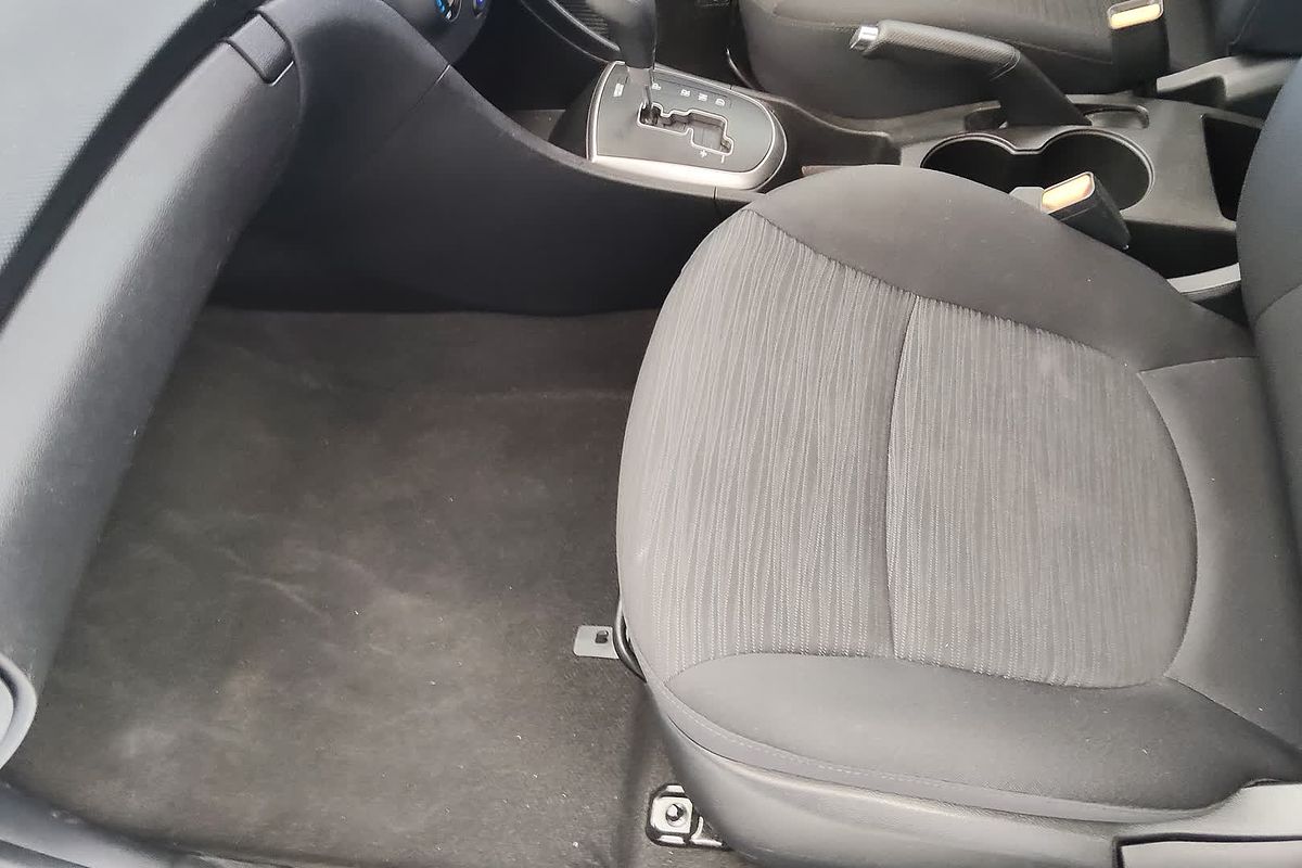 2015 Hyundai Accent Active RB3