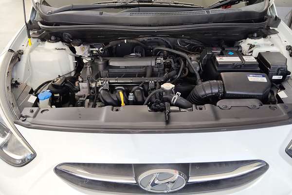 2015 Hyundai Accent Active RB3