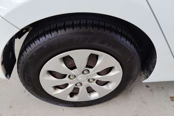 2015 Hyundai Accent Active RB3