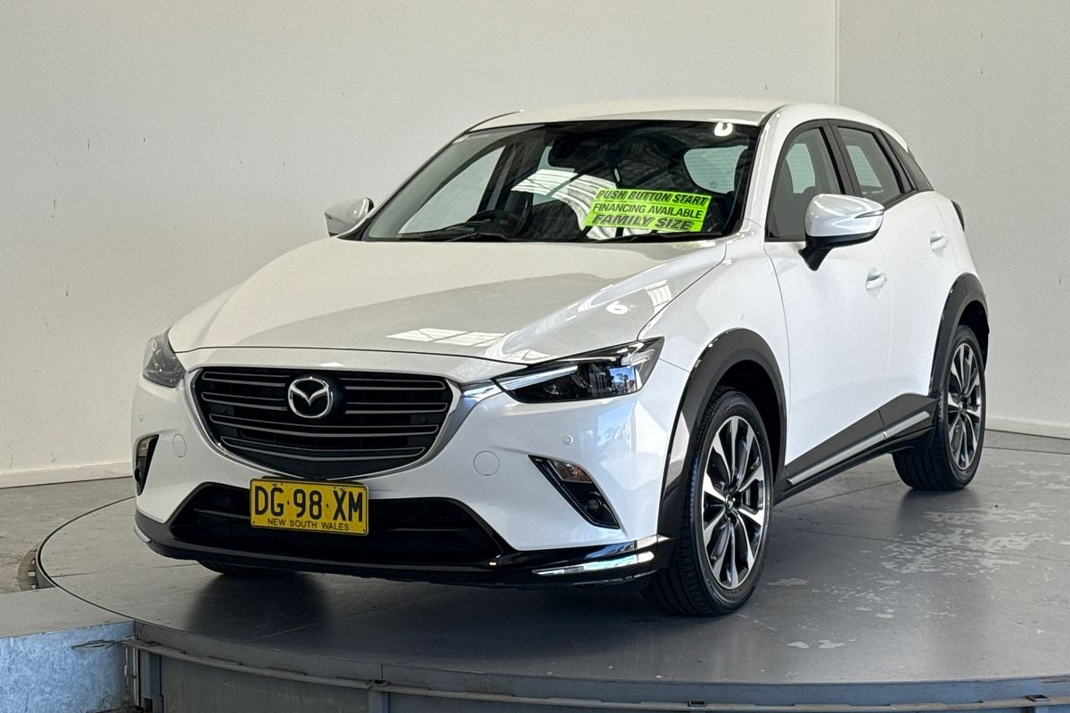 2023 Mazda CX-3 sTouring DK