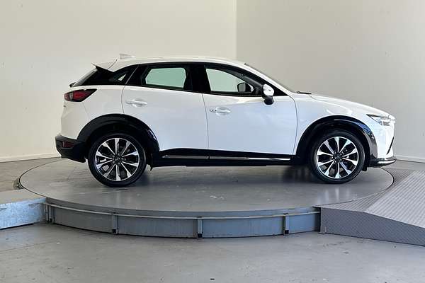 2023 Mazda CX-3 sTouring DK