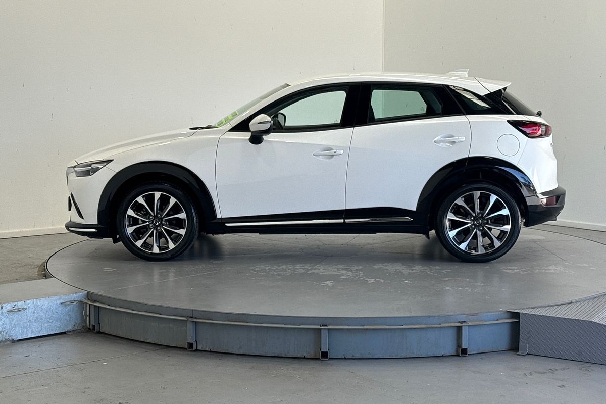 2023 Mazda CX-3 sTouring DK