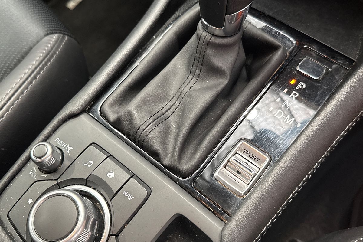 2023 Mazda CX-3 sTouring DK