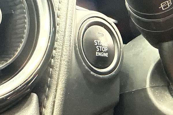 2023 Mazda CX-3 sTouring DK