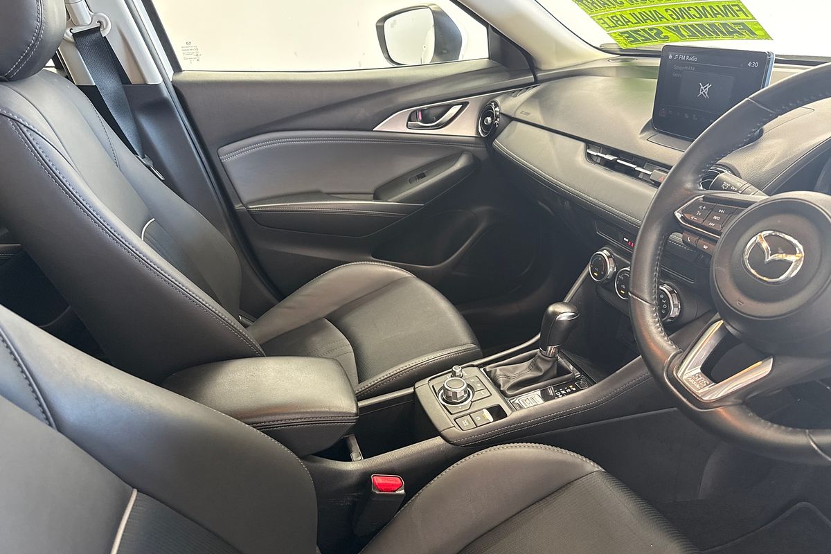 2023 Mazda CX-3 sTouring DK