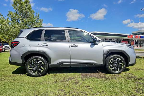 2025 Subaru Forester Touring S6