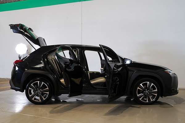 2022 Lexus UX UX200 Luxury MZAA10R