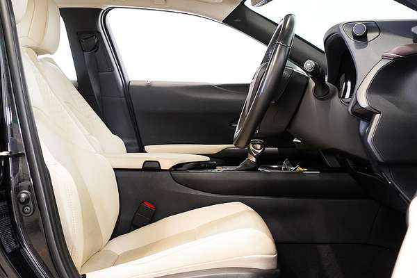 2022 Lexus UX UX200 Luxury MZAA10R