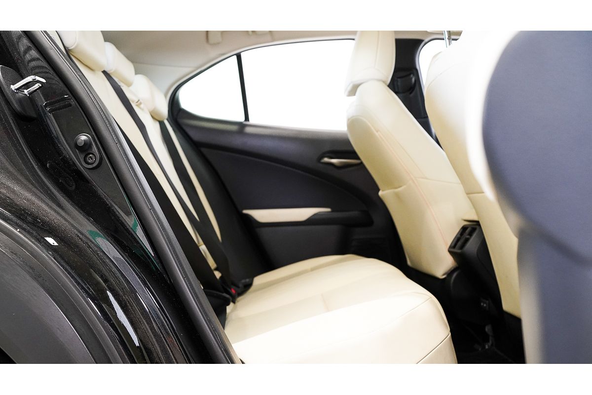 2022 Lexus UX UX200 Luxury MZAA10R