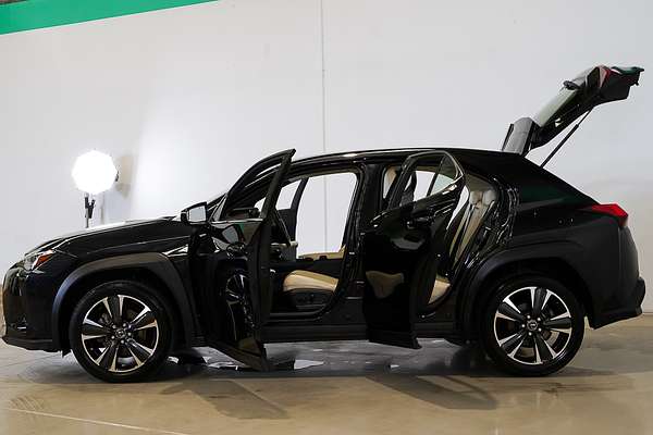 2022 Lexus UX UX200 Luxury MZAA10R