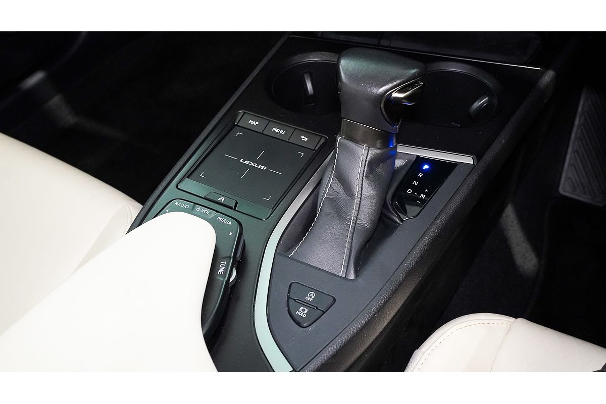 2022 Lexus UX UX200 Luxury MZAA10R