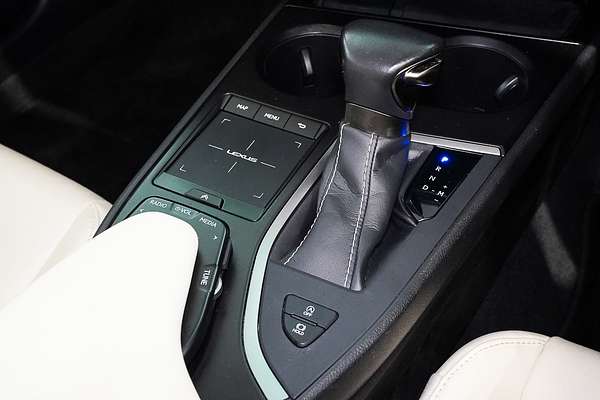 2022 Lexus UX UX200 Luxury MZAA10R