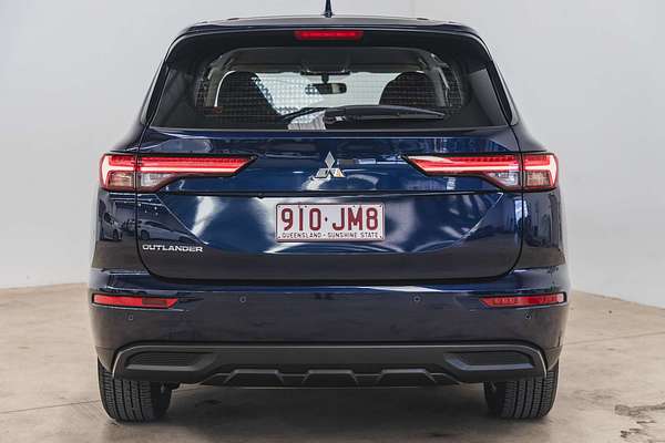 2023 Mitsubishi Outlander ES ZM