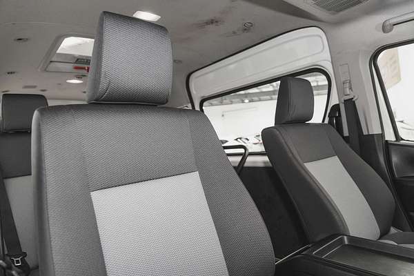 2022 Toyota Hiace Commuter GDH322R ELWB High Roof