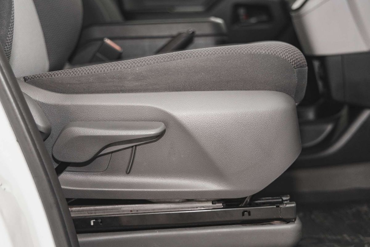 2022 Toyota Hiace Commuter GDH322R ELWB High Roof