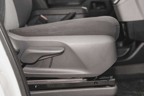 2022 Toyota Hiace Commuter GDH322R ELWB High Roof