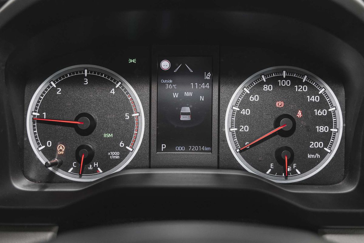 2022 Toyota Hiace Commuter GDH322R ELWB High Roof