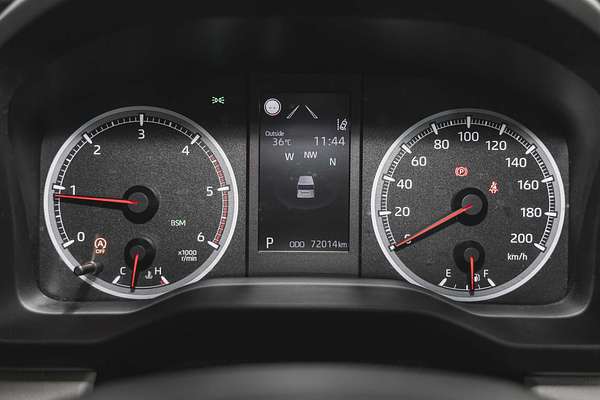 2022 Toyota Hiace Commuter GDH322R ELWB High Roof