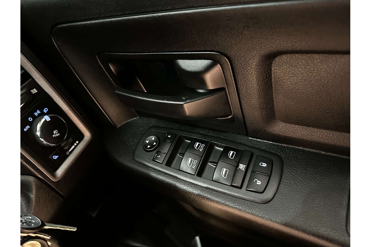 2021 RAM 1500 Express RamBox DS 4X4 SWB