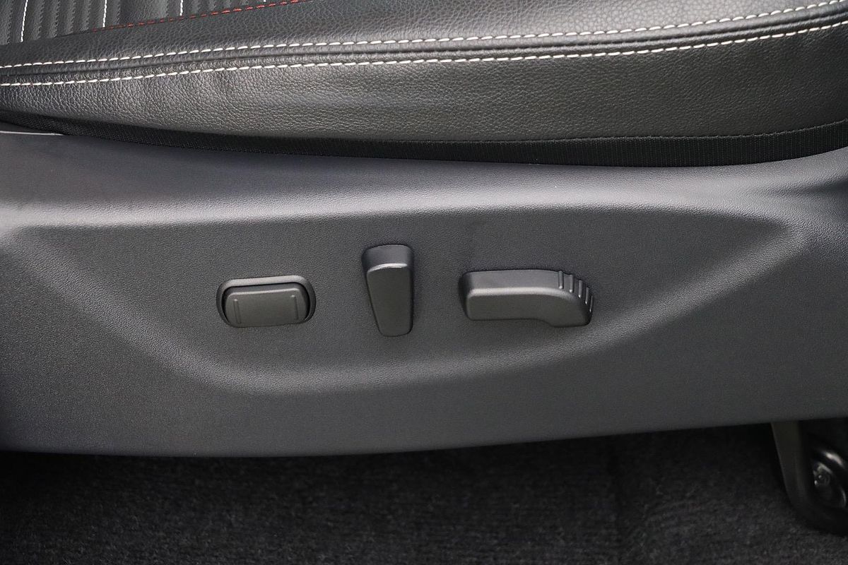 2025 Nissan Navara PRO-4X Warrior D23 4X4