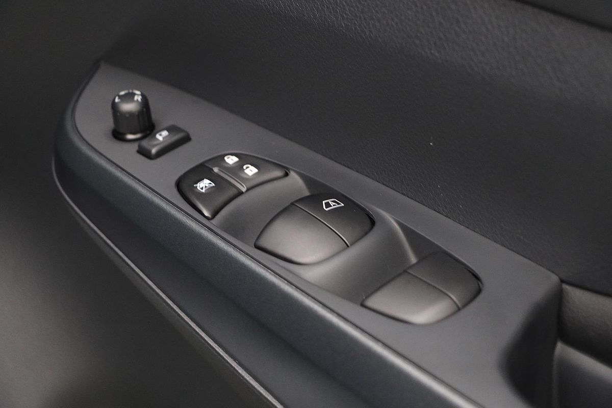 2025 Nissan Navara PRO-4X Warrior D23 4X4