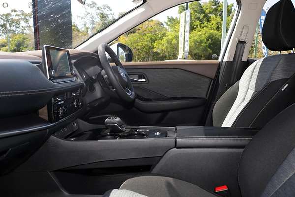 2025 Nissan X-TRAIL ST T33