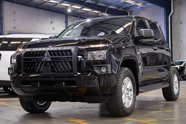 2025 Mitsubishi Triton GLX+ MV 4X4