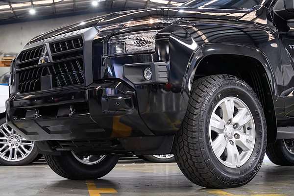 2025 Mitsubishi Triton GLX+ MV 4X4