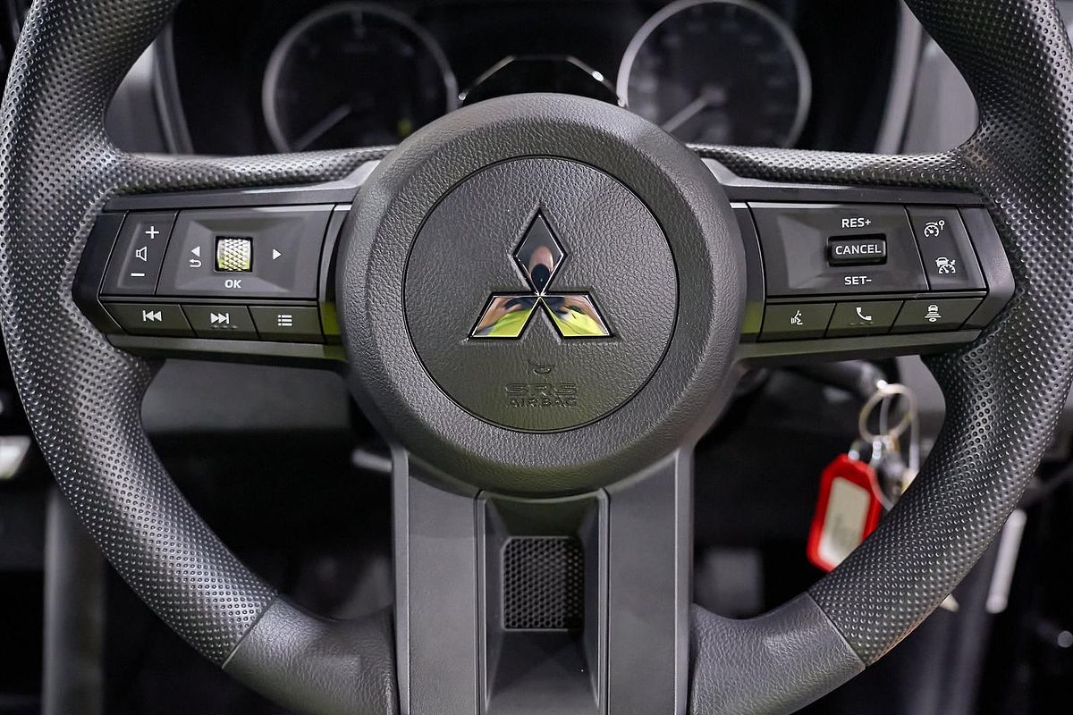 2025 Mitsubishi Triton GLX+ MV 4X4