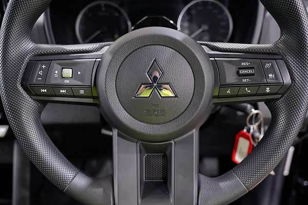 2025 Mitsubishi Triton GLX+ MV 4X4