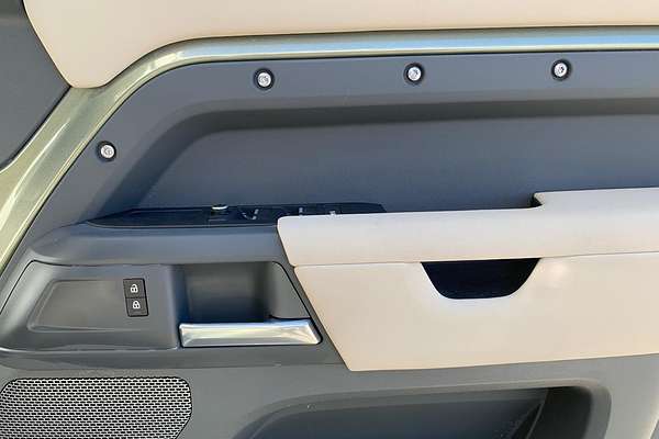 2020 Land Rover Defender 110 P400 S L663