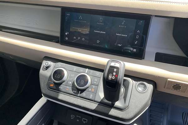 2020 Land Rover Defender 110 P400 S L663