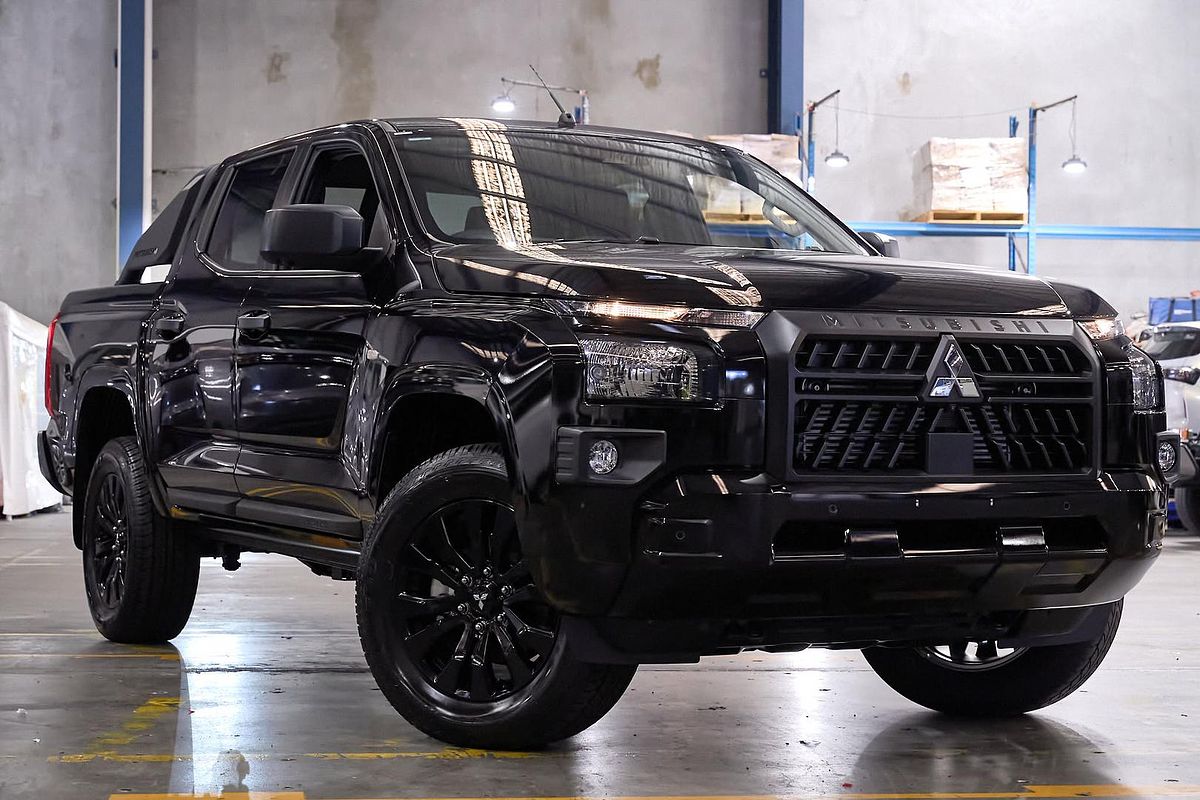 2025 Mitsubishi Triton GLX-R MV 4X4