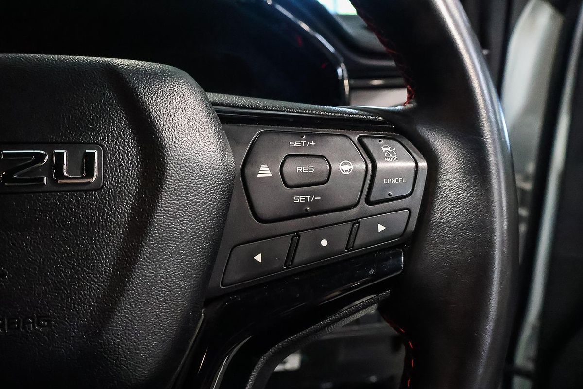 2023 Isuzu D-MAX X-TERRAIN  4X4