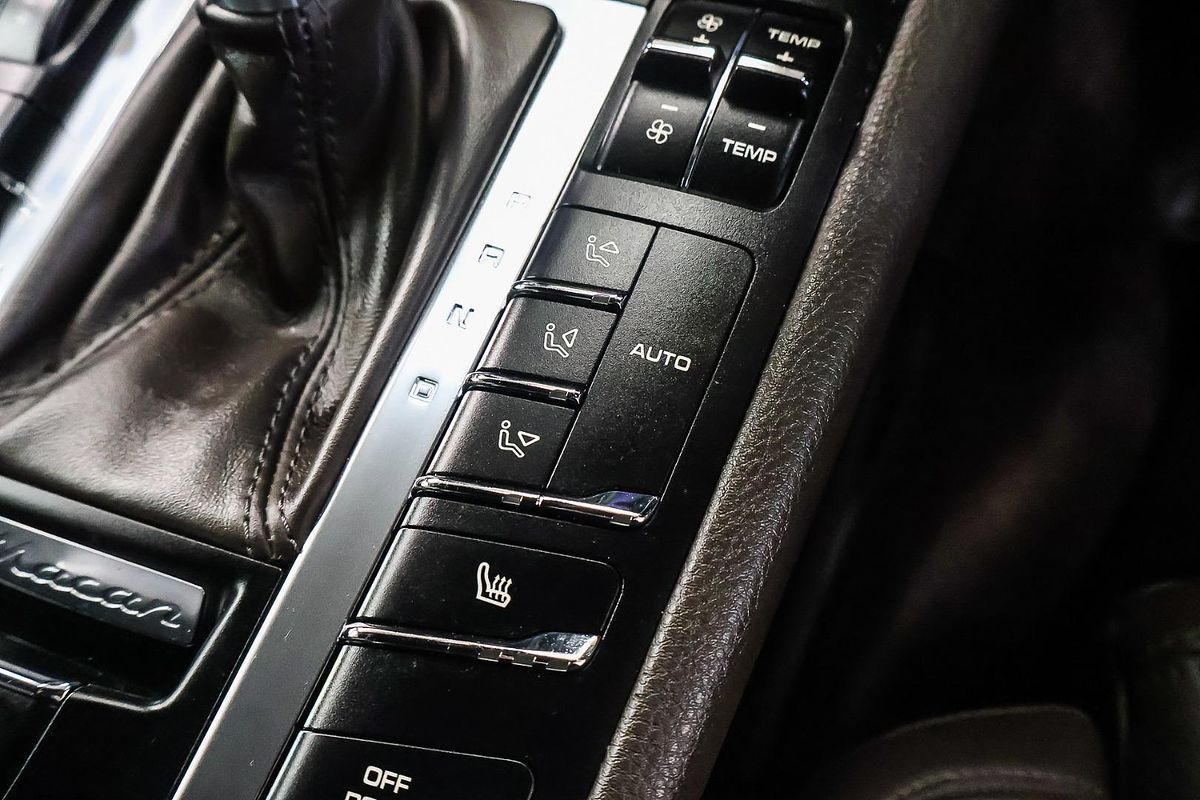 2015 Porsche Macan S 95B