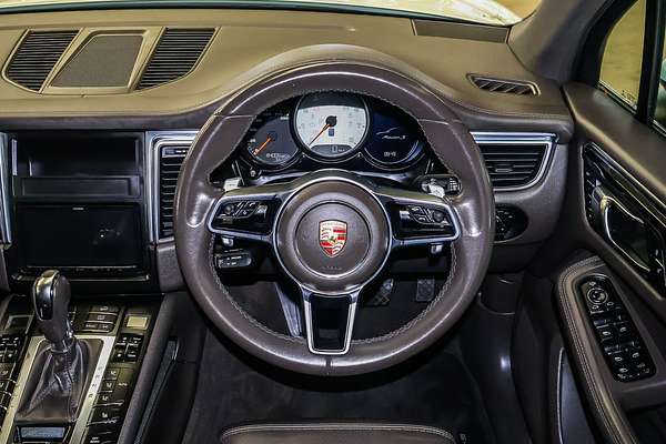 2015 Porsche Macan S 95B