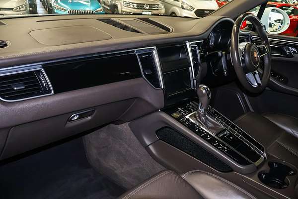 2015 Porsche Macan S 95B