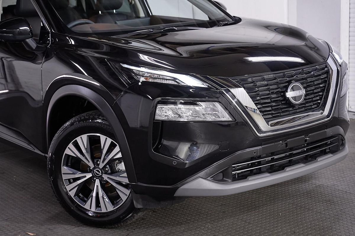 2025 Nissan X-TRAIL ST-L T33