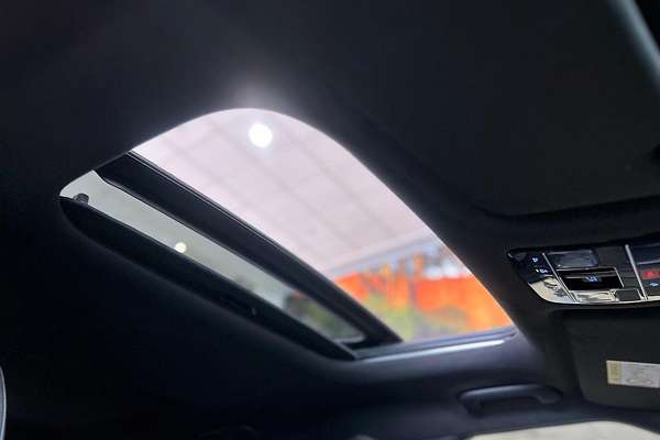 2025 Hyundai Santa Fe Hybrid Calligraphy MX5.V1