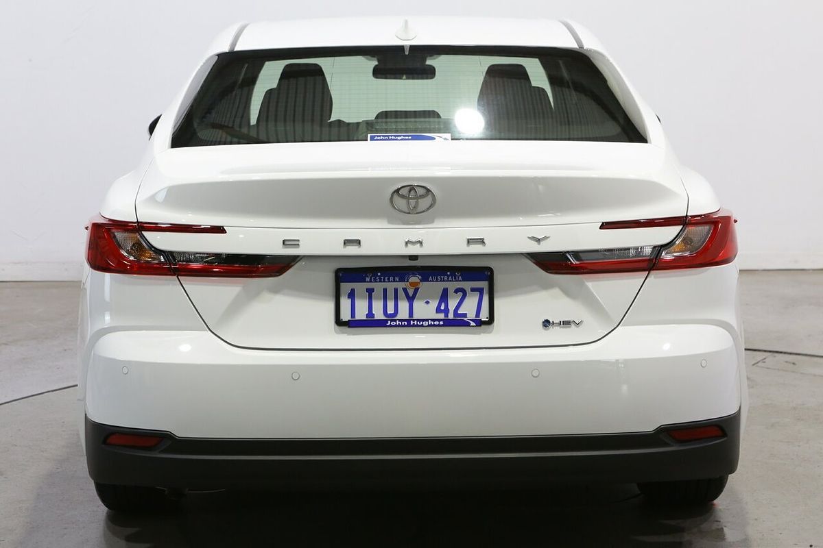 2025 Toyota Camry Ascent AXVH80R