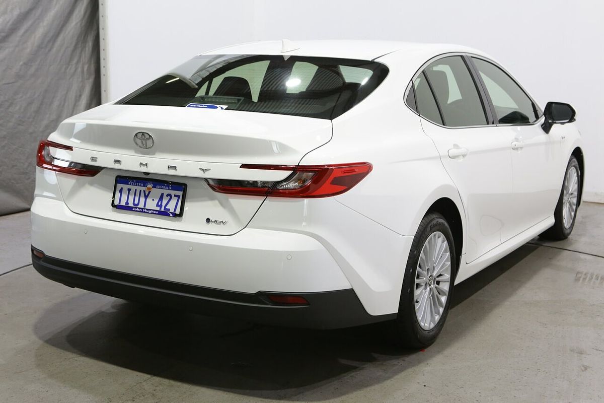 2025 Toyota Camry Ascent AXVH80R