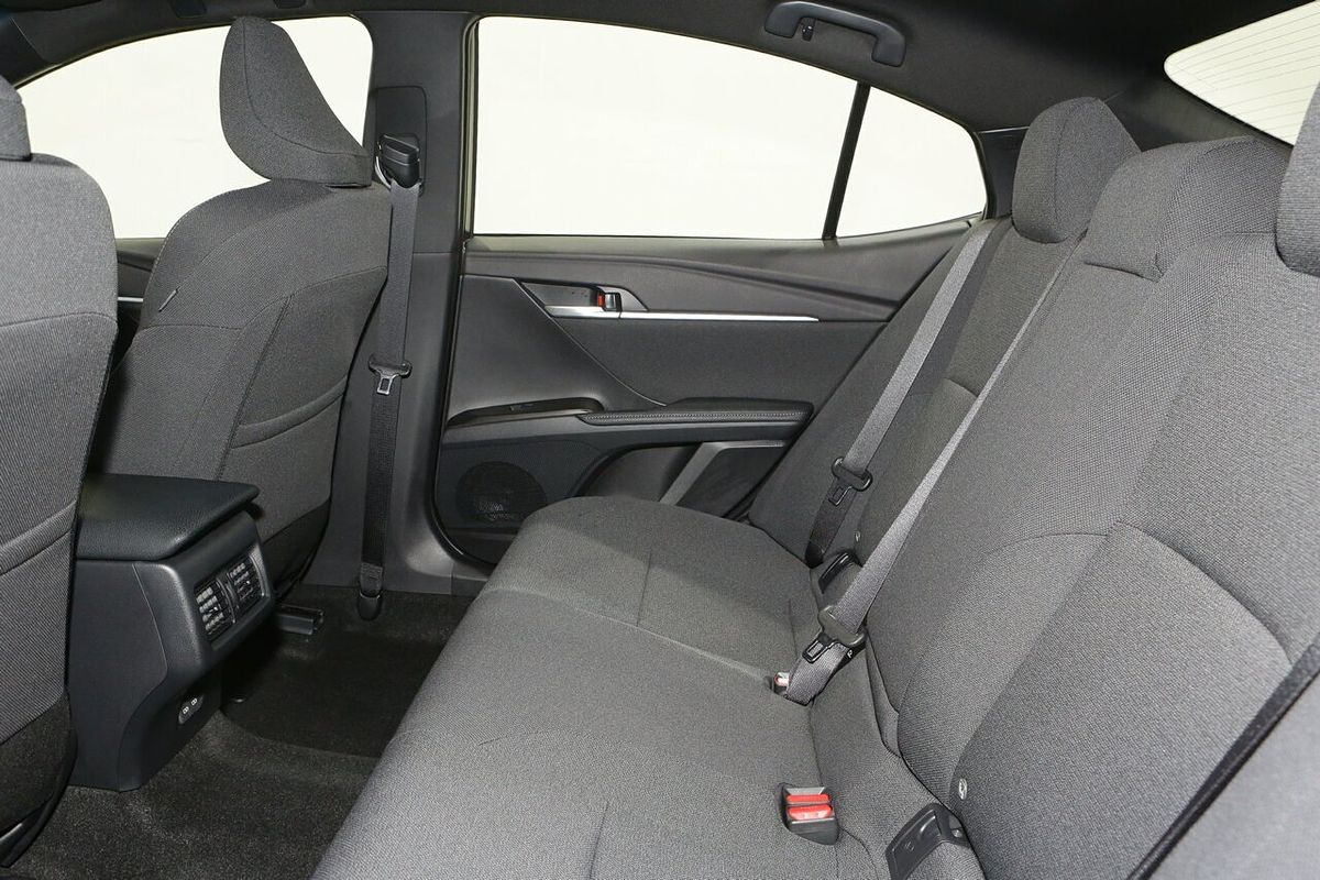 2025 Toyota Camry Ascent AXVH80R