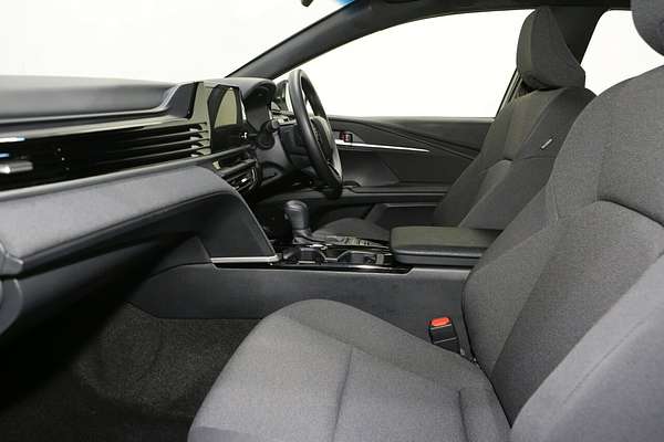 2025 Toyota Camry Ascent AXVH80R