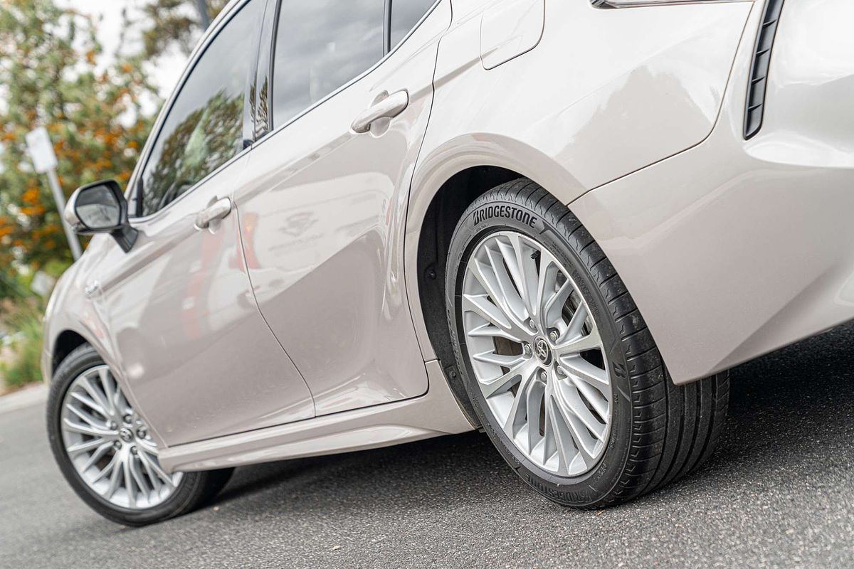 2020 Toyota Camry SL