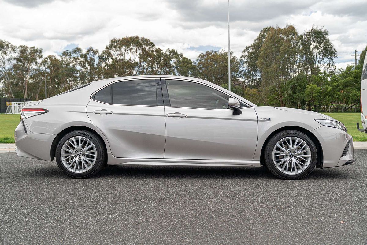 2020 Toyota Camry SL