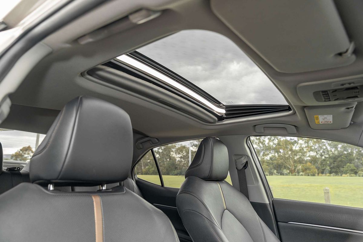 2020 Toyota Camry SL