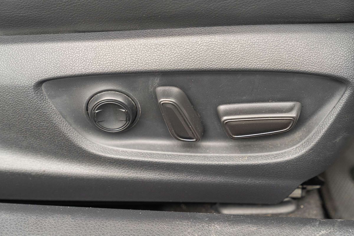 2020 Toyota Camry SL