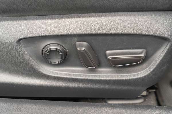 2020 Toyota Camry SL