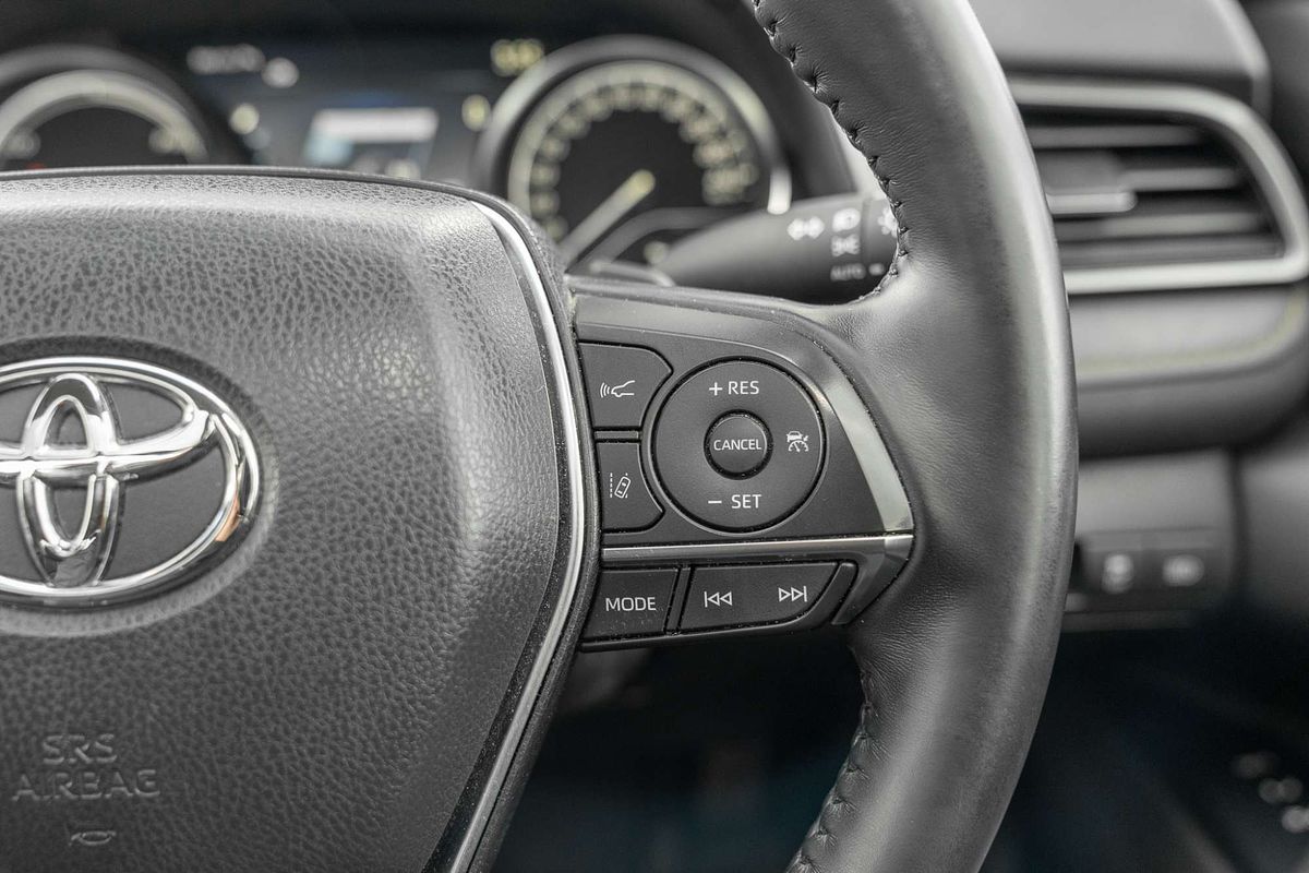 2020 Toyota Camry SL